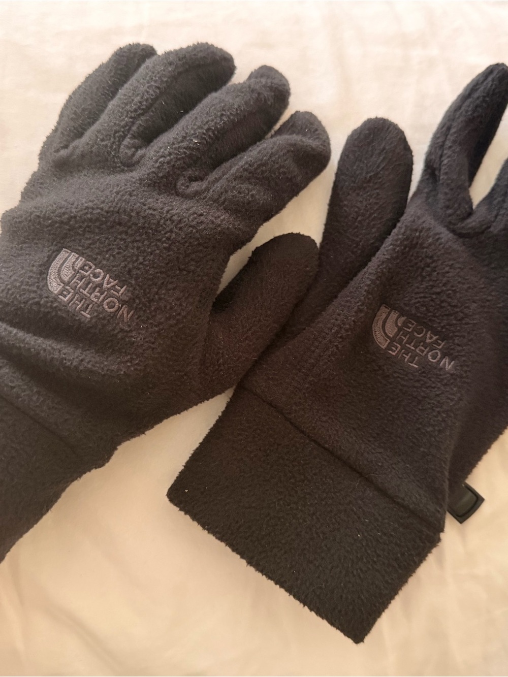 The North Face Women’s Medium Full Fleece Gloves Winter Outdoor Gloves